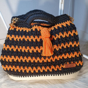 bolso crochet negro y naranja