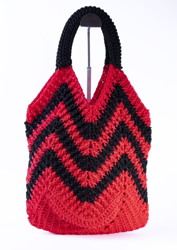 Bolso de Crochet rojo y negro