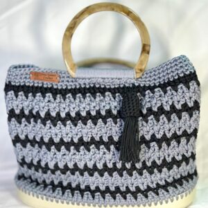 Bolso crochet gris y negro